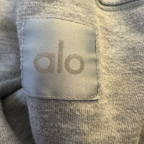 Alo Cropped Sweatshirt Gray Small - Picture 4 of 6